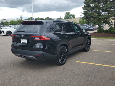 Used 2024 Toyota Grand Highlander AWD image 4