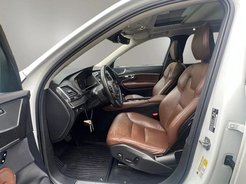 Used 2020 Volvo XC90 T6 Momentum w/ Protection Package Premier AWD/4WD image 30