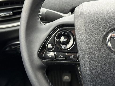Used 2020 Toyota Prius Prime XLE image 29