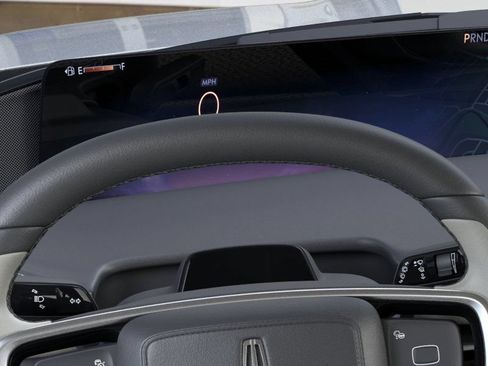 New 2026 Lincoln Navigator L Premier AWD/4WD image 32