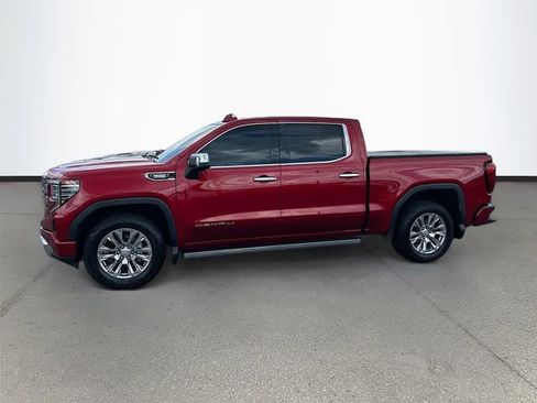 Used 2022 GMC Sierra 1500 Denali w/ Technology Package AWD/4WD image 4