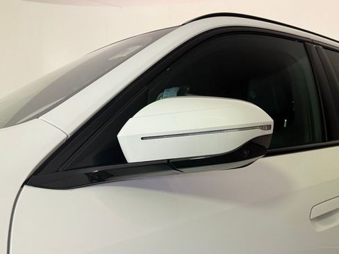 New 2026 BMW X3 xDrive30 w/ Premium Package image 11