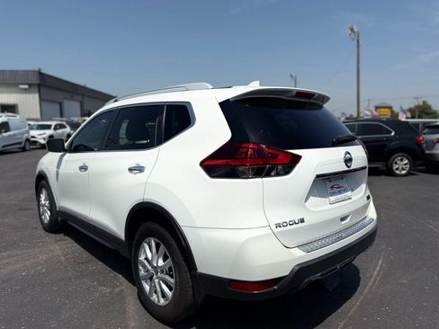 Used 2020 Nissan Rogue S w/ Special Edition Package FWD image 9