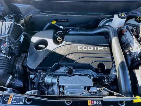 Used 2020 Chevrolet Equinox LT image 28