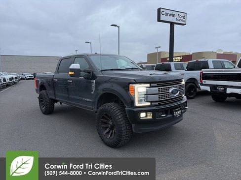 Used 2018 Ford F350 Platinum w/ Platinum Ultimate Package image 4