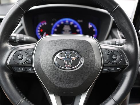 Used 2022 Toyota Corolla Cross XLE w/ Convenience Package image 36