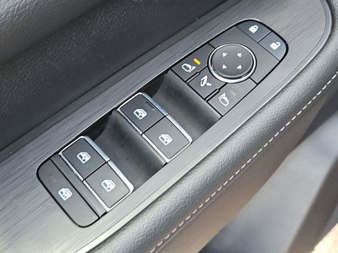Certified 2025 Nissan Armada PRO-4X AWD/4WD image 19
