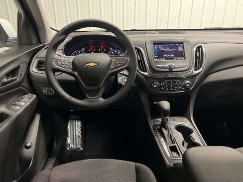 Certified 2023 Chevrolet Equinox LT AWD/4WD image 13
