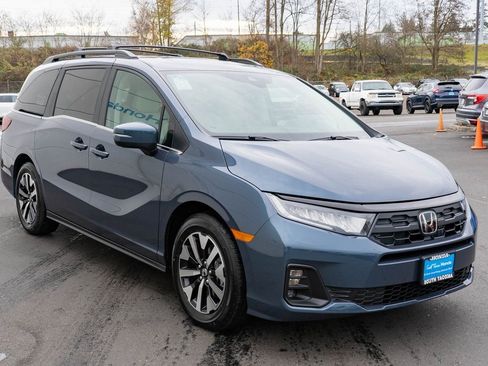 New 2026 Honda Odyssey EX-L image 4