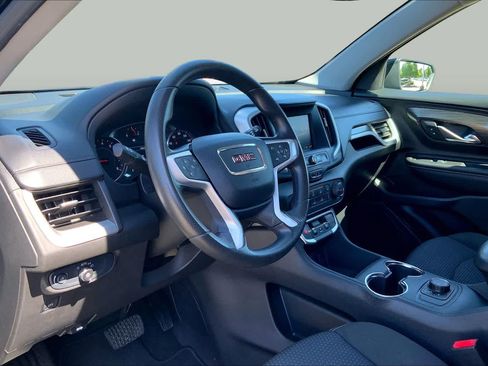Used 2024 GMC Terrain SLE AWD/4WD image 17