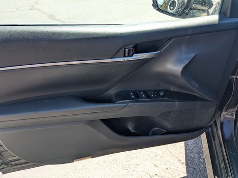Used 2019 Toyota Camry LE FWD image 15