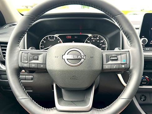 New 2026 Nissan Rogue SV FWD image 17