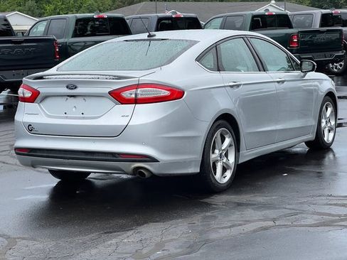 Used 2016 Ford Fusion SE FWD image 38