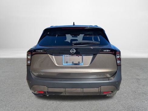 New 2026 Nissan Kicks SV w/ Charging Package image 4