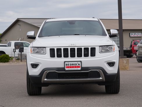 Used 2016 Jeep Grand Cherokee Limited AWD/4WD image 8