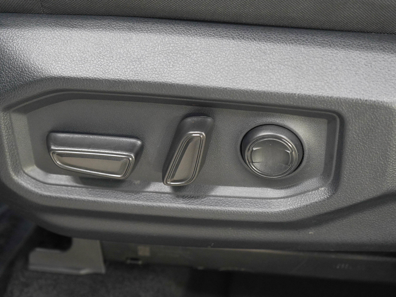 Used 2022 Toyota Tundra SR5 AWD/4WD image 23