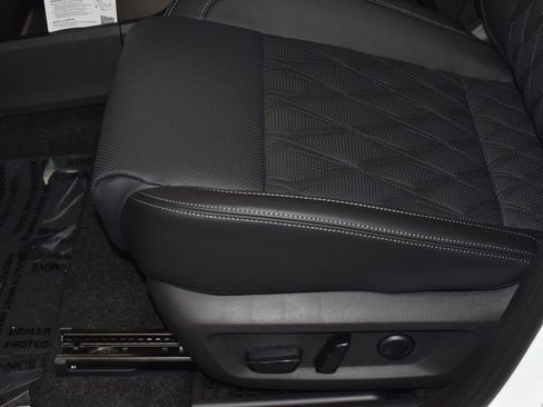 New 2026 Nissan Rogue Platinum w/ Platinum Premium Package image 17