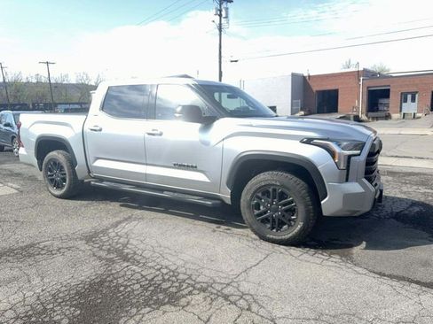 Used 2023 Toyota Tundra SR5 w/ SR5 Premium Package image 3