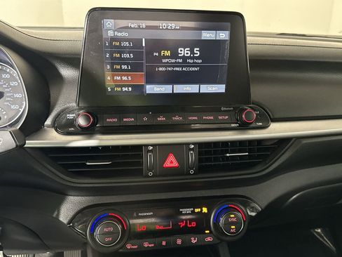 Used 2019 Kia Forte LXS image 25