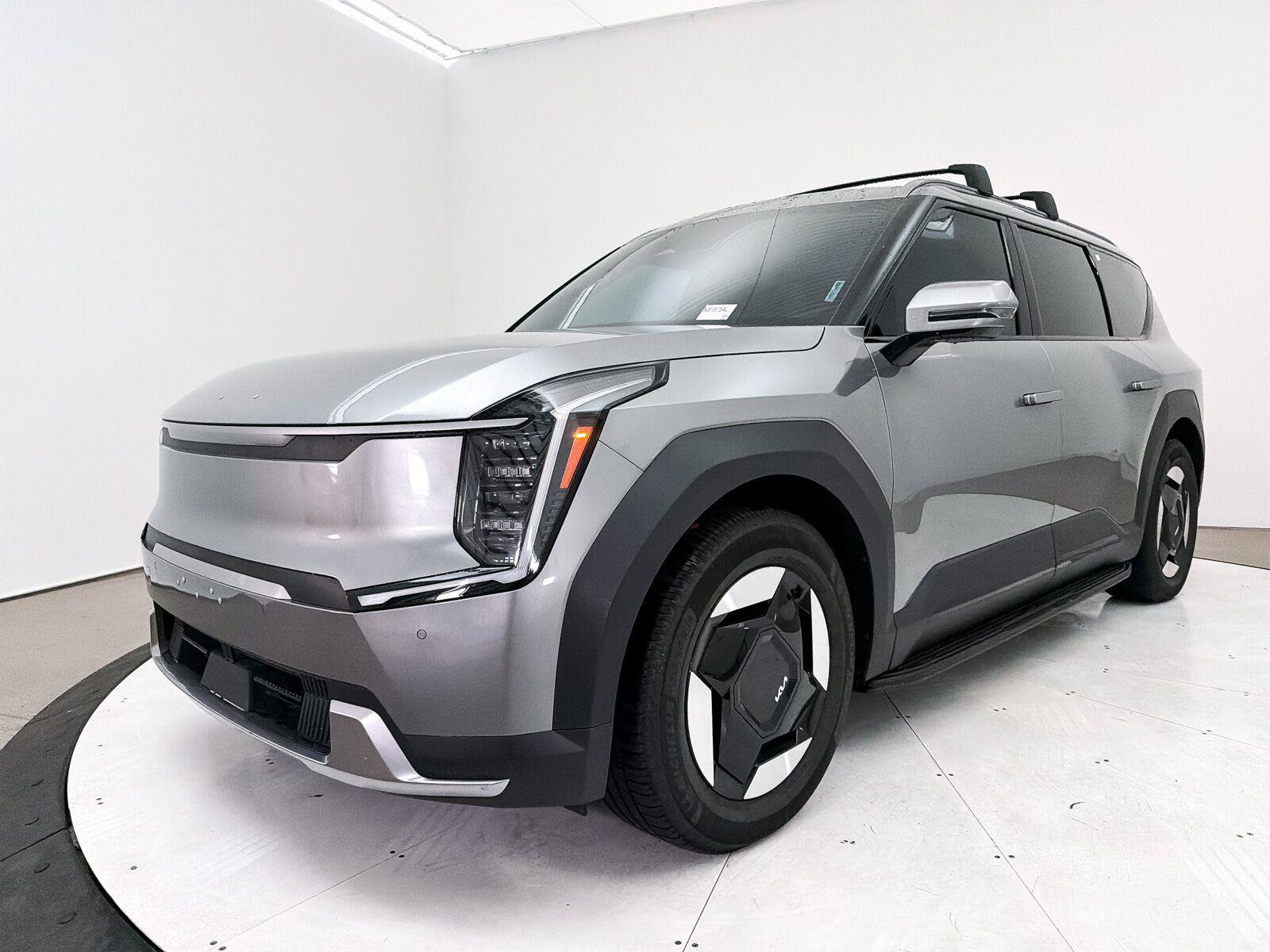 Used 2024 Kia EV9 Wind AWD/4WD image 14