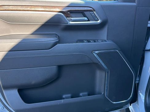 Used 2024 GMC Sierra 1500 Elevation w/ LPO, Elevation Black Package image 23