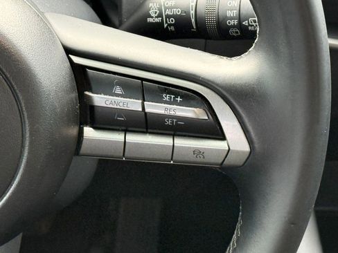 Used 2021 MAZDA MAZDA3 s image 25