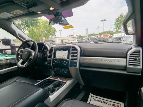 Used 2017 Ford F350 Lariat w/ Lariat Ultimate Package AWD/4WD image 17