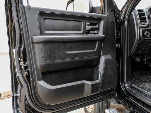 Used 2022 RAM 5500 Tradesman w/ Chrome Appearance Group image 38