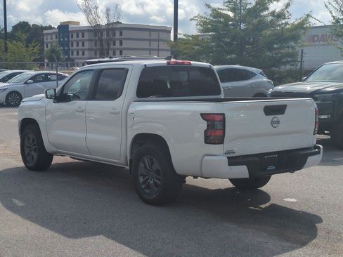 Certified 2025 Nissan Frontier SV RWD image 6