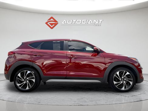 Used 2019 Hyundai Tucson Sport FWD image 12