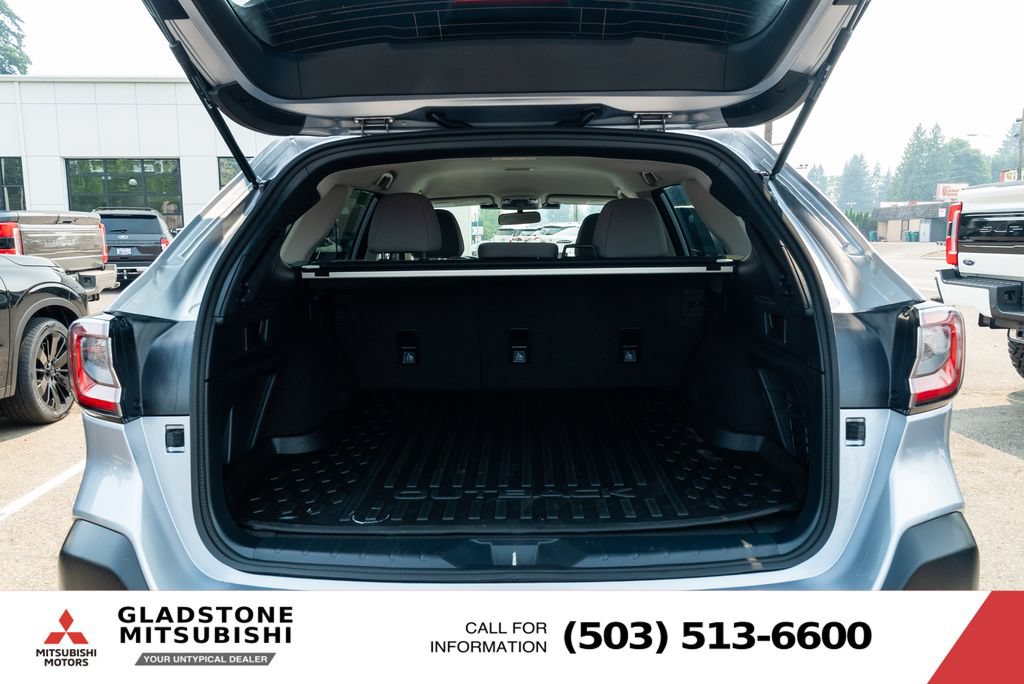 Used 2024 Subaru Outback Premium AWD/4WD image 6