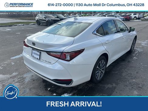 Used 2022 Lexus ES 250 image 4