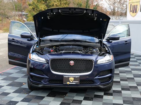 Used 2018 Jaguar F-PACE Prestige image 50