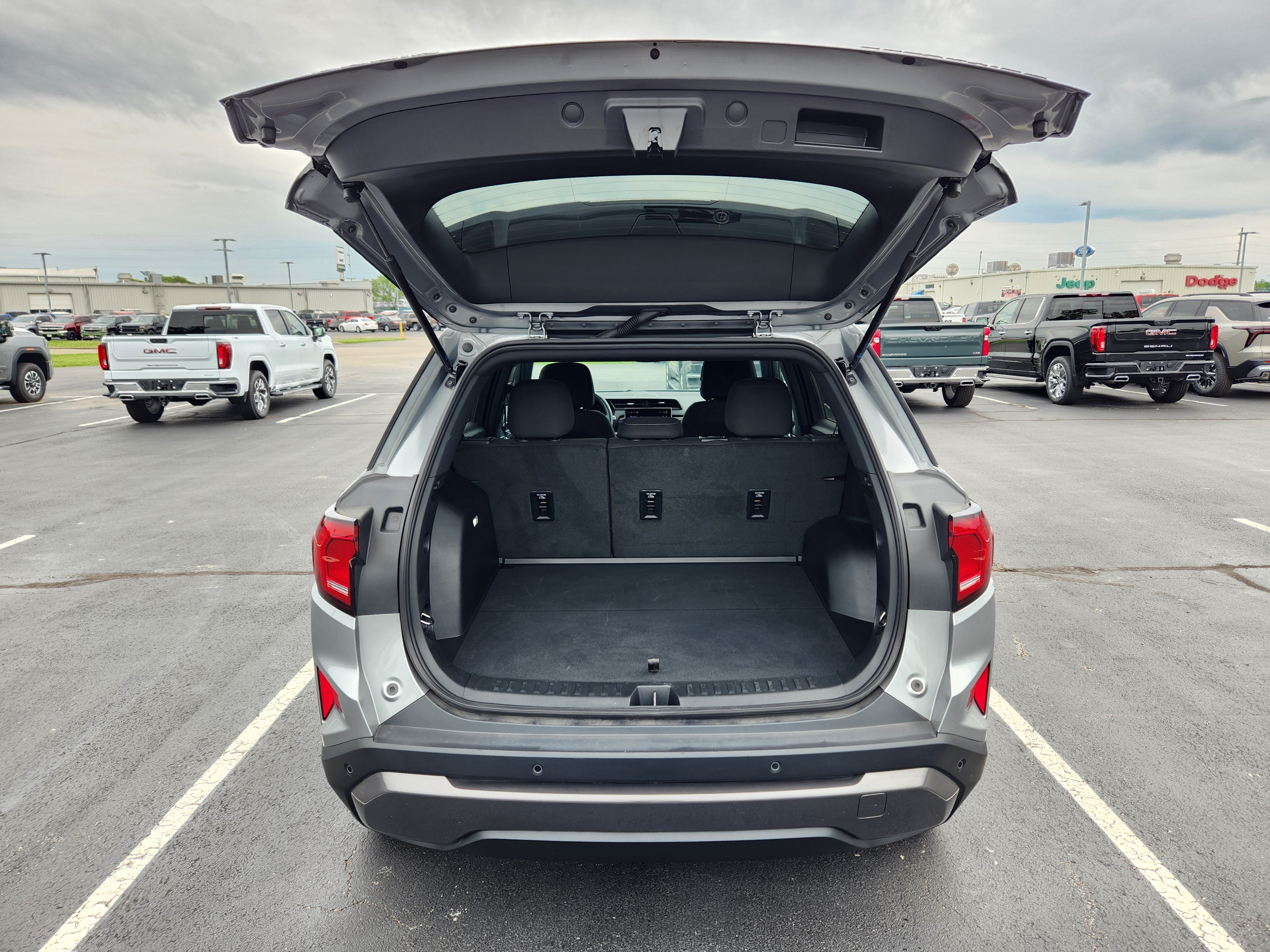 Used 2026 GMC Terrain Elevation FWD image 10