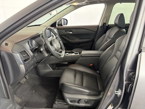 Used 2023 Nissan Rogue SV w/ SV Premium B Package AWD/4WD image 6