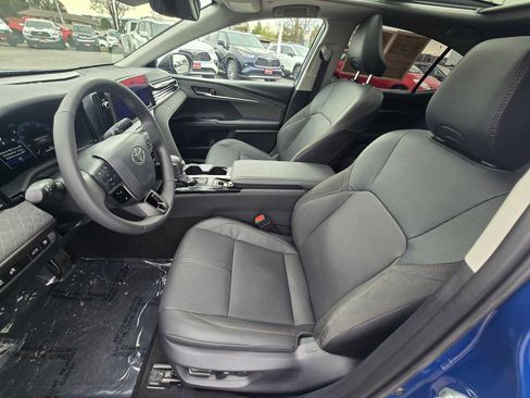 Used 2026 Toyota Camry XLE image 25