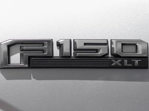 Used 2017 Ford F150 XLT image 41