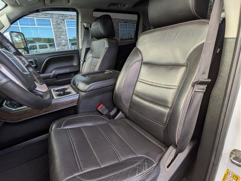 Used 2019 GMC Sierra 3500 Denali AWD/4WD image 18