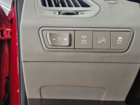 Used 2012 Hyundai Tucson GLS image 14