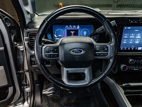 Used 2023 Ford F450 Lariat w/ Camper Package image 18