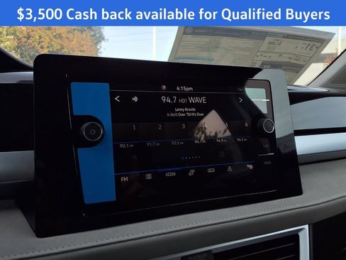 New 2025 Volkswagen Taos SE image 7