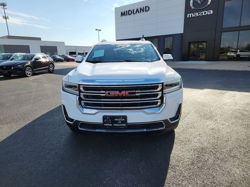 Used 2023 GMC Acadia SLT image 2