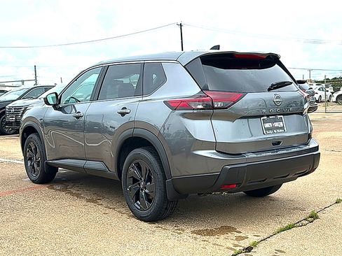 New 2026 Nissan Rogue SV FWD image 6