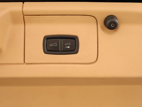 Used 2013 Porsche Panamera 4 Platinum Edition image 50