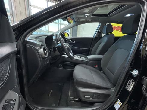 Used 2023 Hyundai Kona SEL FWD image 11