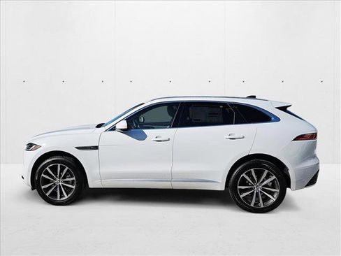 New 2025 Jaguar F-PACE R-Dynamic S image 8