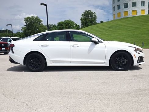 Used 2025 Kia K5 LXS FWD image 4