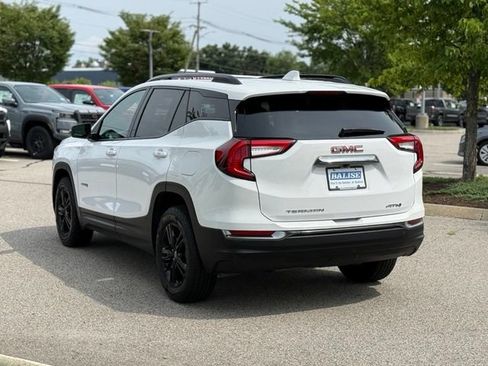 Used 2023 GMC Terrain AT4 AWD/4WD image 9