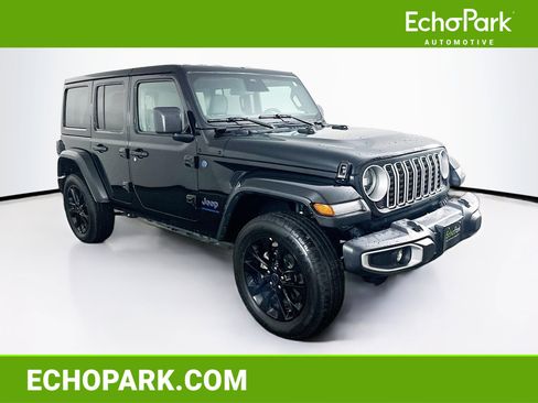 Used 2025 Jeep Wrangler Sahara w/ Safety Group image 1