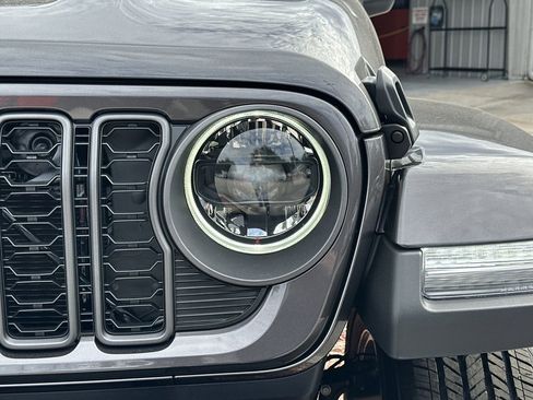 New 2026 Jeep Gladiator Sport image 7